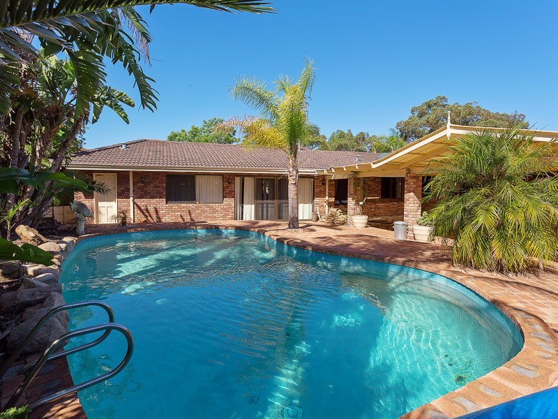 11 Todd Place, Huntingdale WA 6110