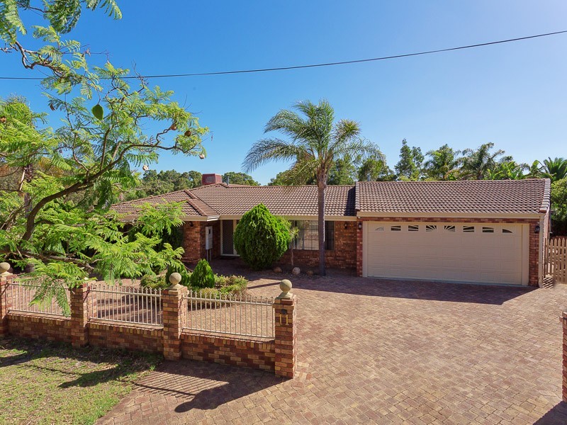 11 Todd Place, Huntingdale WA 6110