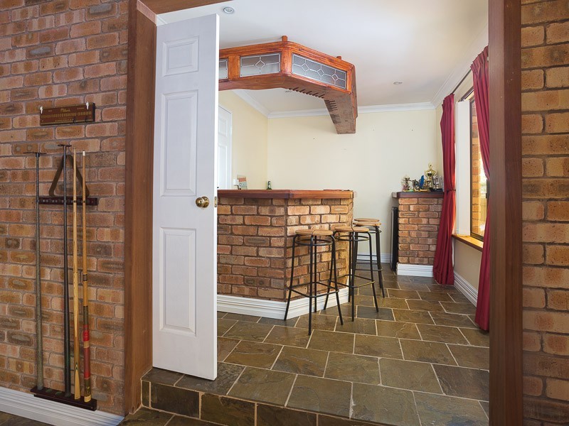 11 Todd Place, Huntingdale WA 6110