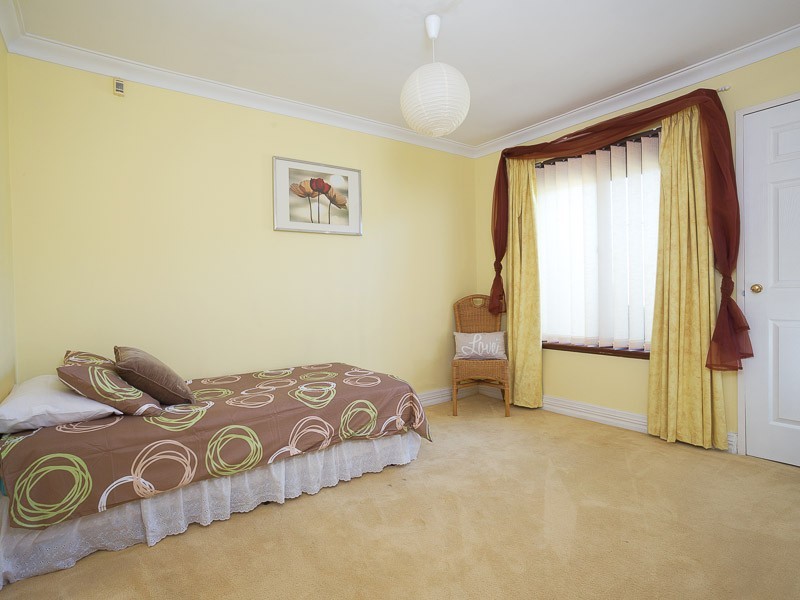 11 Todd Place, Huntingdale WA 6110