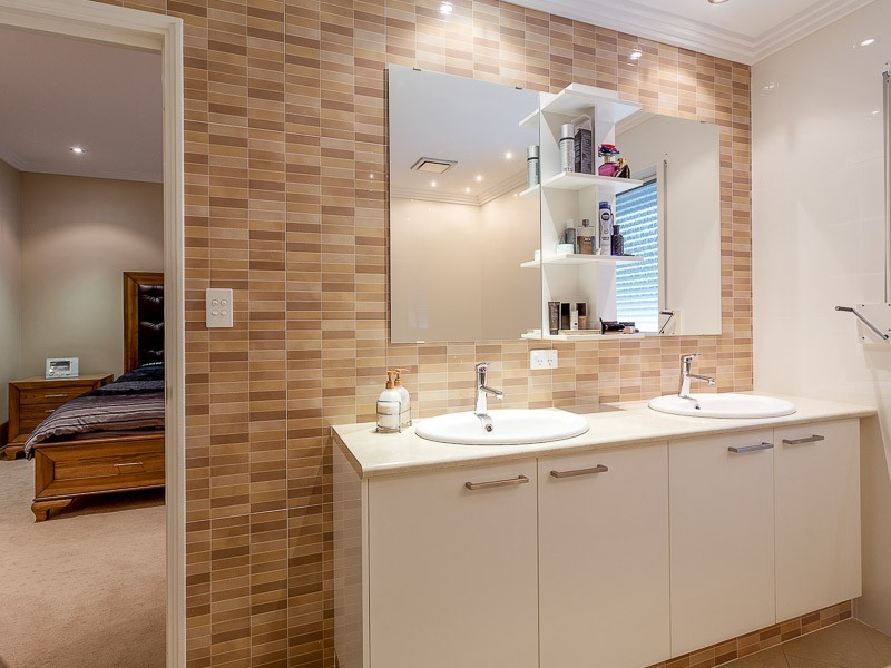 11 Baler Court, Hammond Park WA 6164