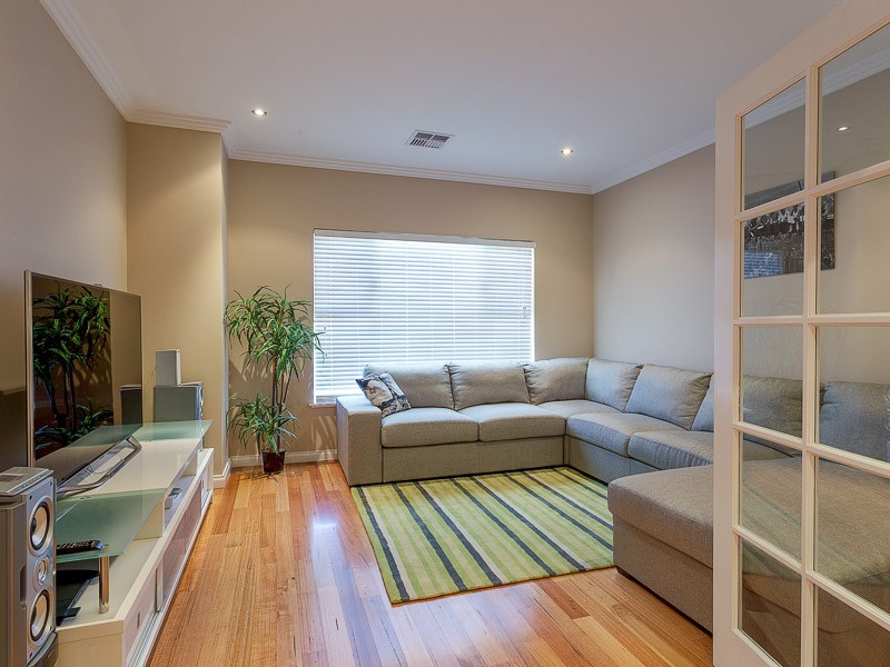 11 Baler Court, Hammond Park WA 6164