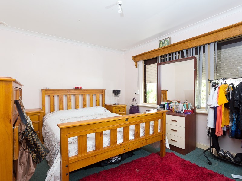 4 Tijuana Road, Armadale WA 6112