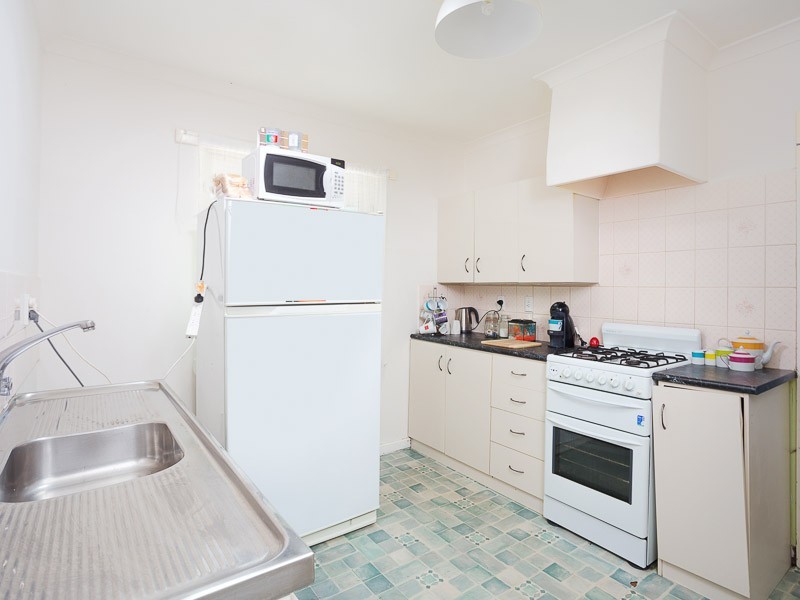 4 Tijuana Road, Armadale WA 6112