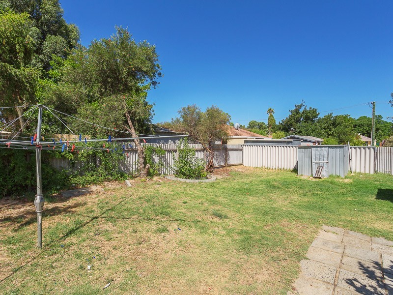 4 Tijuana Road, Armadale WA 6112