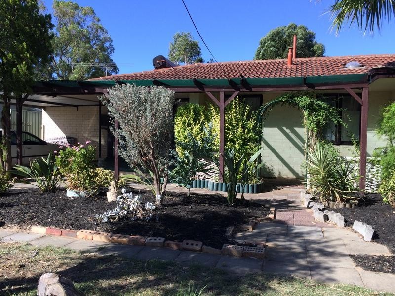 4 Tijuana Road, Armadale WA 6112