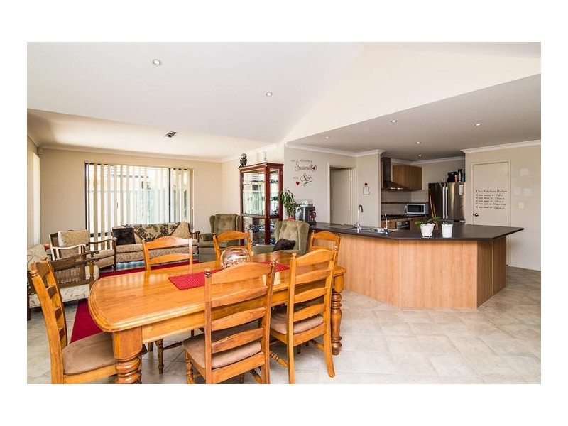 31 Kanji Loop, Atwell WA 6164