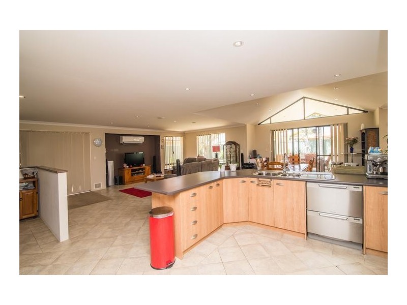 31 Kanji Loop, Atwell WA 6164