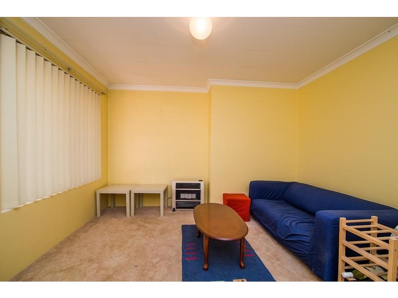 21 Beedelup Loop, Bibra Lake WA 6163