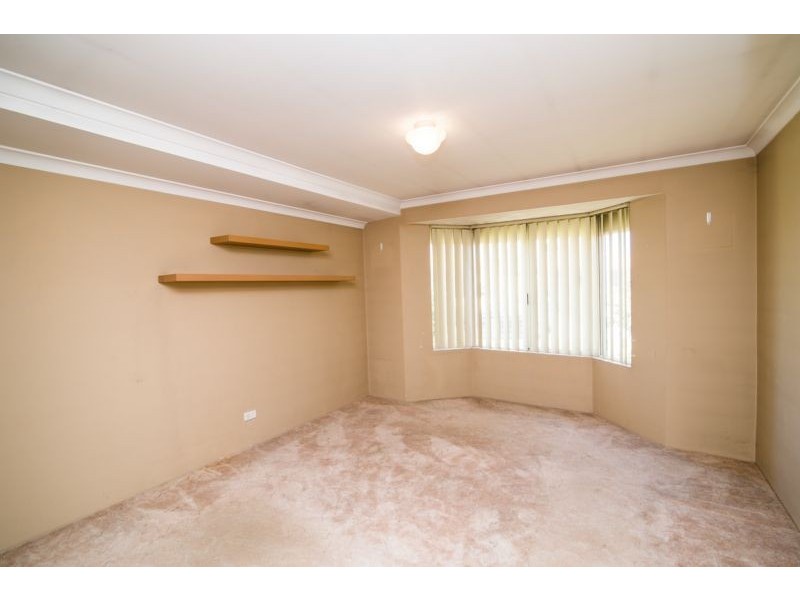 21 Beedelup Loop, Bibra Lake WA 6163