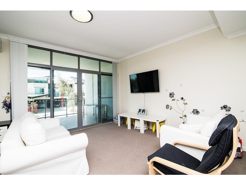 2/30 Malata Crescent, Success WA 6164