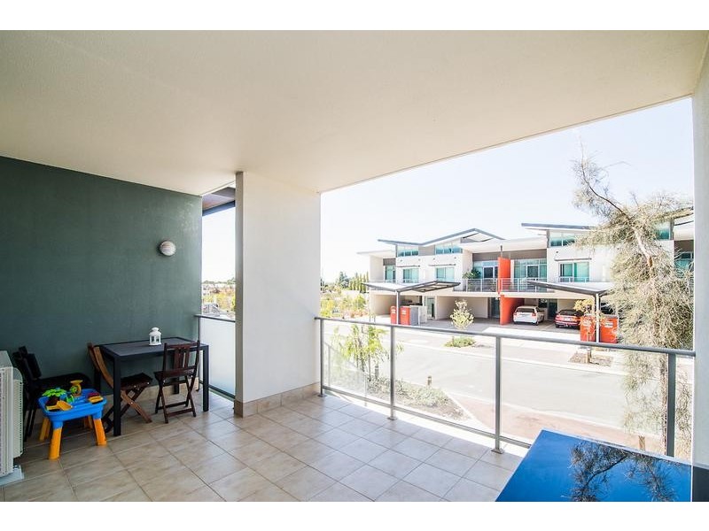 2/30 Malata Crescent, Success WA 6164