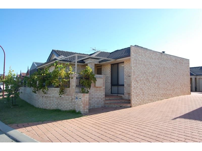 4D Salina Way, Yangebup WA 6164