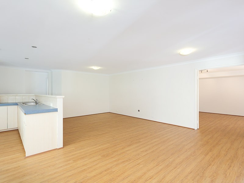 13 Murphy Crescent, Bertram WA 6167