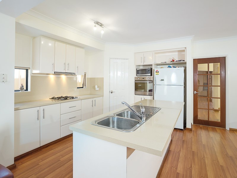 15A Hutchings Way, Kardinya WA 6163