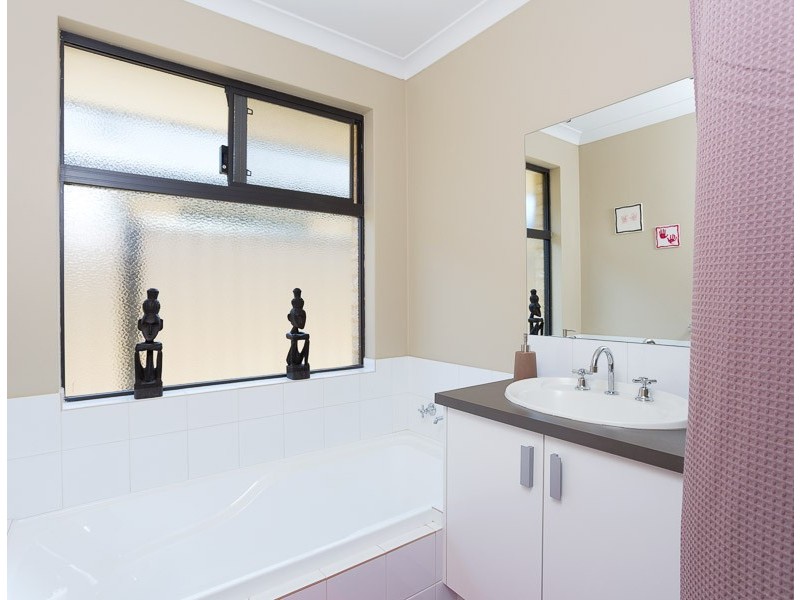 49 Kesiya Turn, Aubin Grove WA 6164