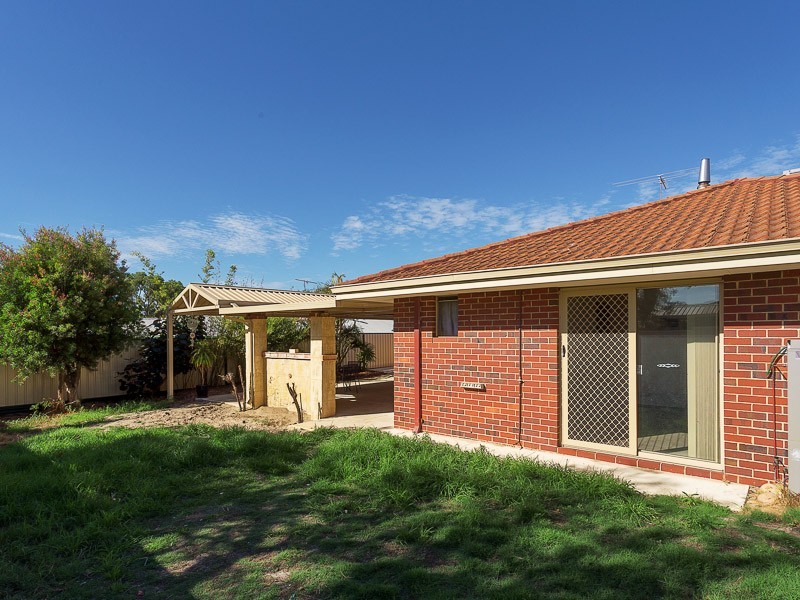 10 Thatched Court, Bibra Lake WA 6163