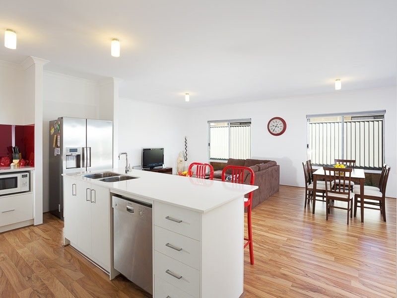 57 Drysdale Gardens, Wandi WA 6167