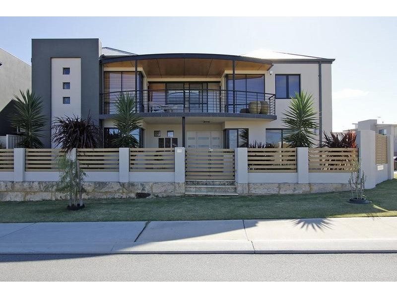 2/60 Spinnaker Heights, Yangebup WA 6164