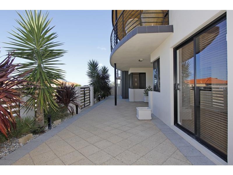 2/60 Spinnaker Heights, Yangebup WA 6164