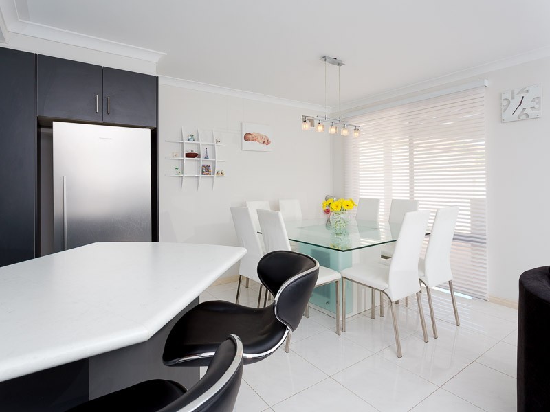 2/22 Dolphin Way, Yangebup WA 6164