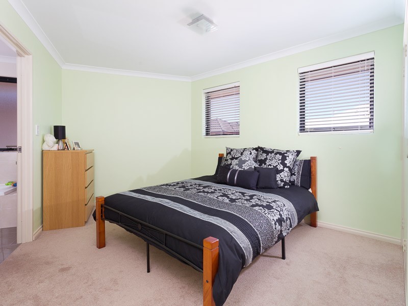 2/22 Dolphin Way, Yangebup WA 6164