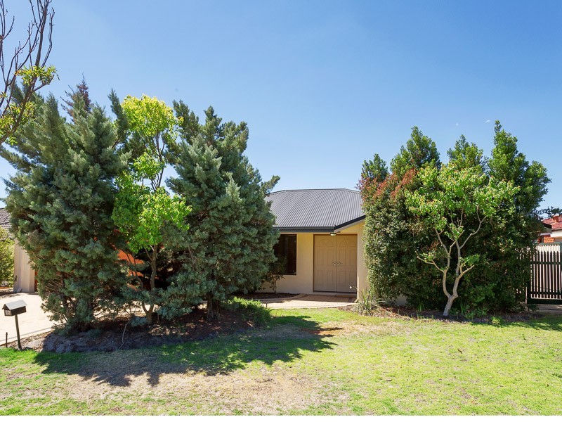 35 Sciano Ave, Success WA 6164