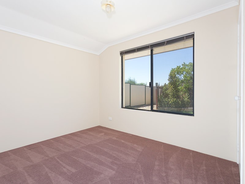 35 Sciano Ave, Success WA 6164
