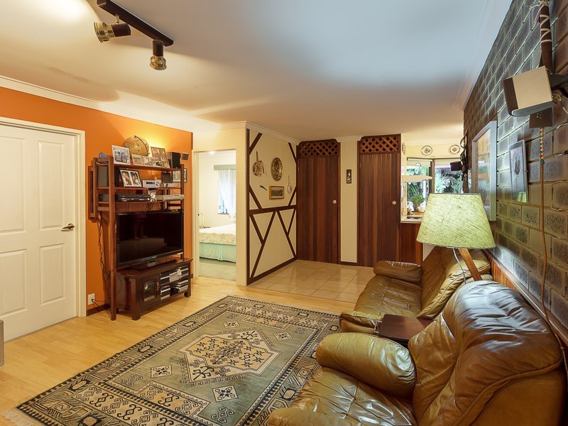 9 Marchant Drive, Bibra Lake WA 6163