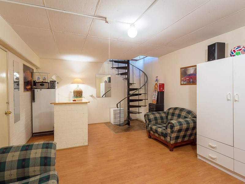 9 Marchant Drive, Bibra Lake WA 6163