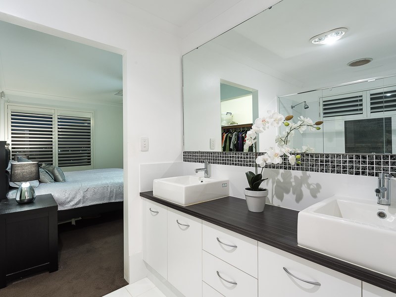 37 Belmore Bend, Aubin Grove WA 6164