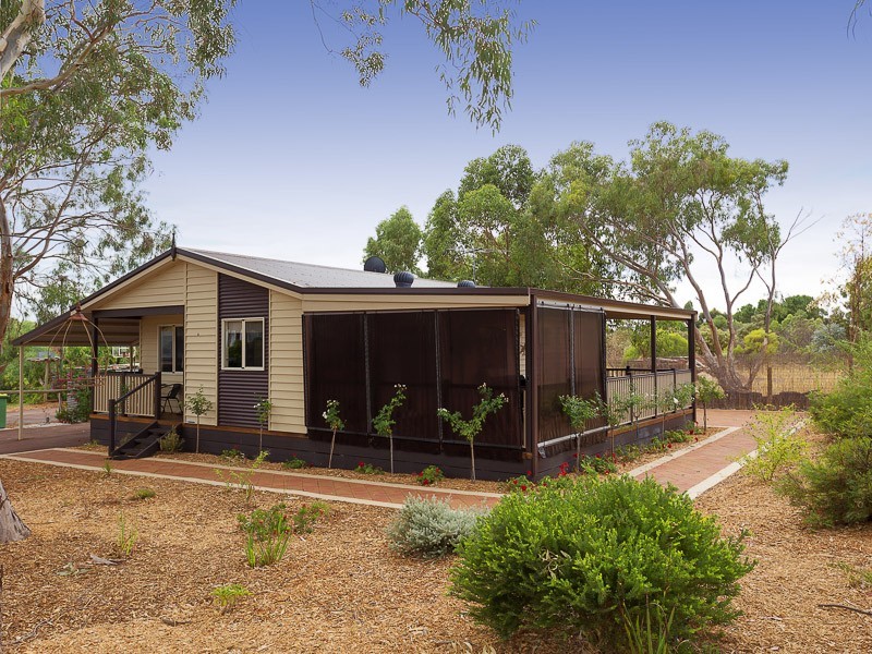 34 Stefanelli Close, Wandi WA 6167