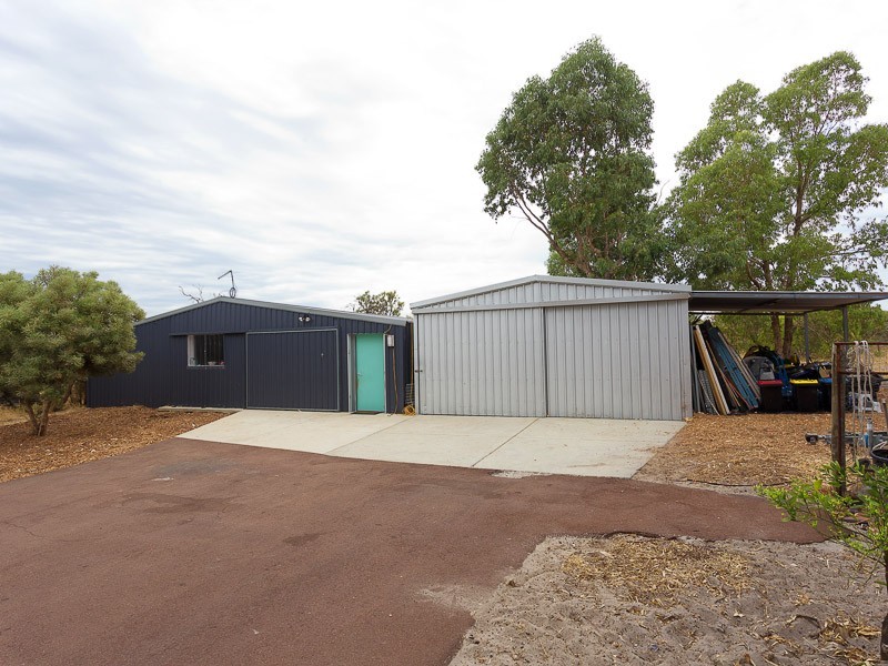 34 Stefanelli Close, Wandi WA 6167
