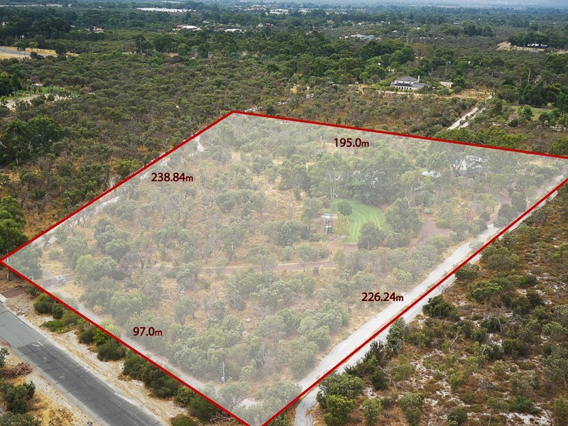 34 Stefanelli Close, Wandi WA 6167
