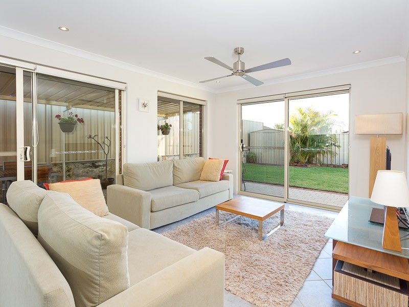 17 Ranunculus Court, Beeliar WA 6164