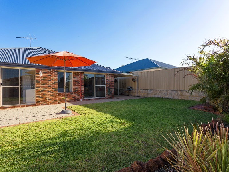 17 Ranunculus Court, Beeliar WA 6164