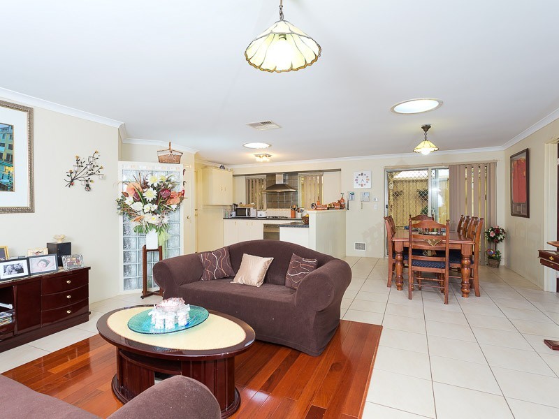 5 Owl Way, Beeliar WA 6164