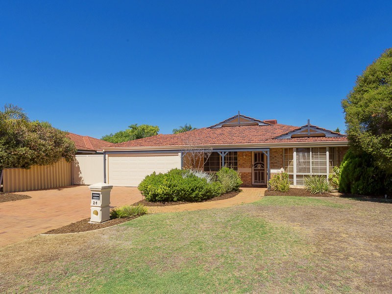 24 Carlhausen Close, Atwell WA 6164