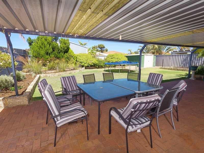 24 Carlhausen Close, Atwell WA 6164