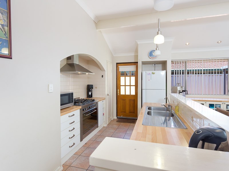 24 Carlhausen Close, Atwell WA 6164