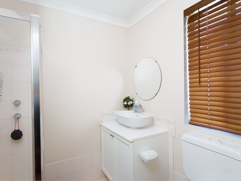 24 Carlhausen Close, Atwell WA 6164