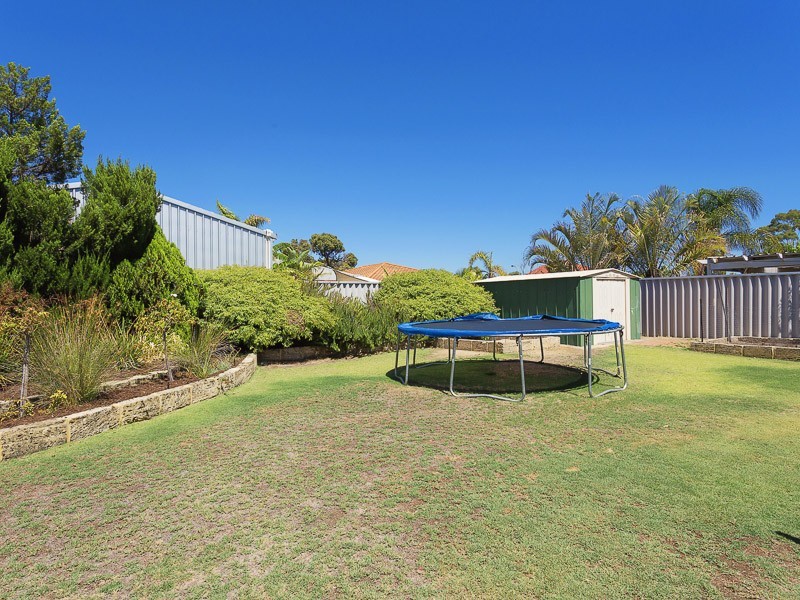 24 Carlhausen Close, Atwell WA 6164