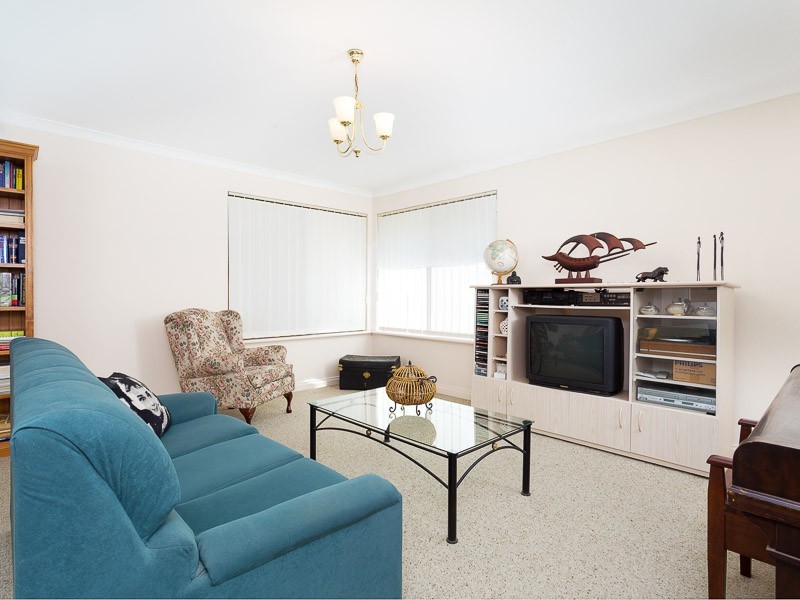 96 Brenchley Drive, Atwell WA 6164