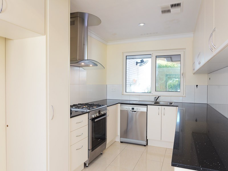 14B Pilgrim Way, Hamilton Hill WA 6163