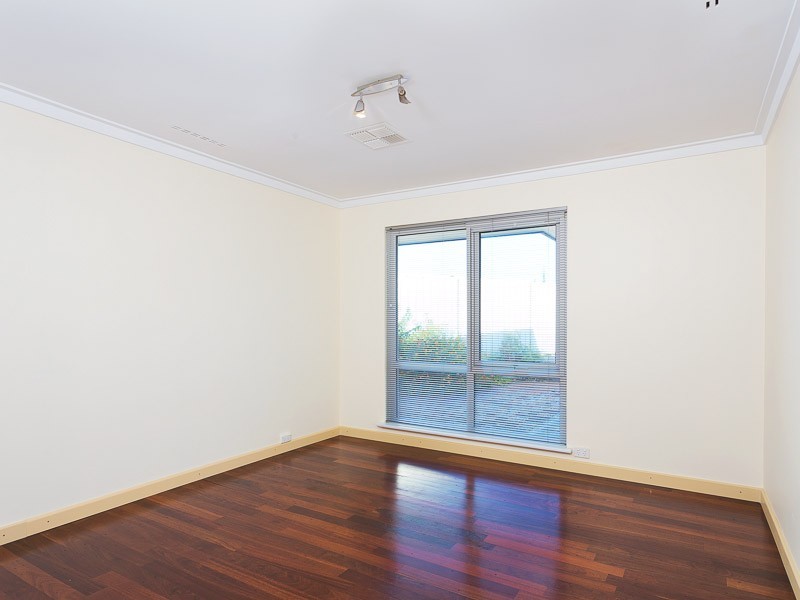 14B Pilgrim Way, Hamilton Hill WA 6163
