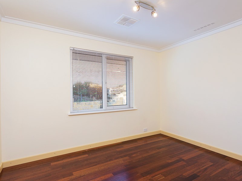 14B Pilgrim Way, Hamilton Hill WA 6163