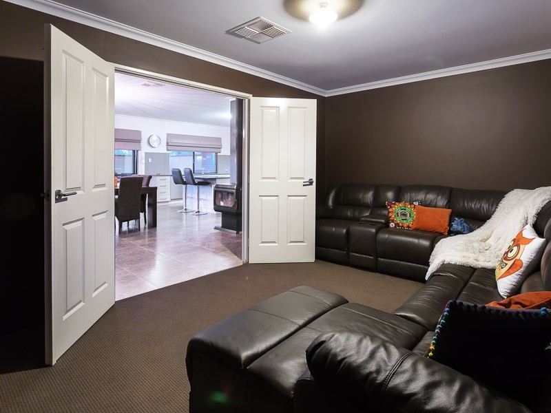 5 Algeri Link, Oakford WA 6121