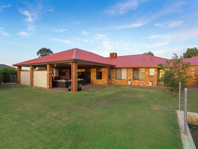 5 Algeri Link, Oakford WA 6121