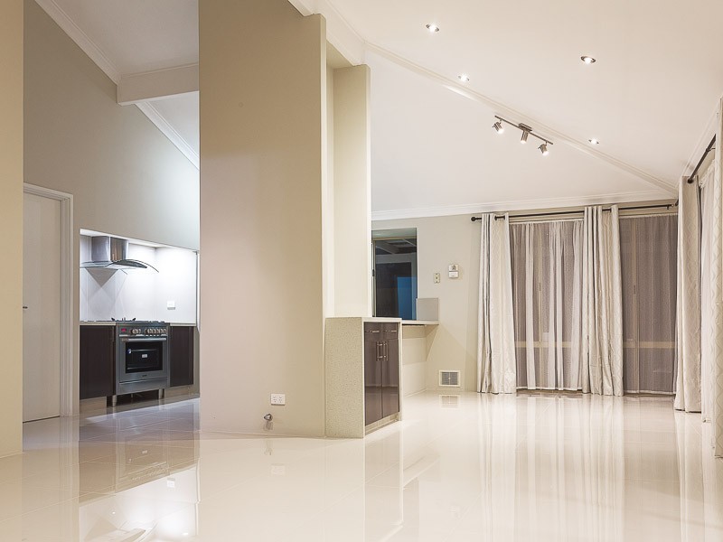 30 Eckersley Heights, Winthrop WA 6150