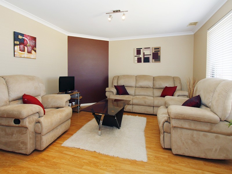 2 Jardine Street, Success WA 6164